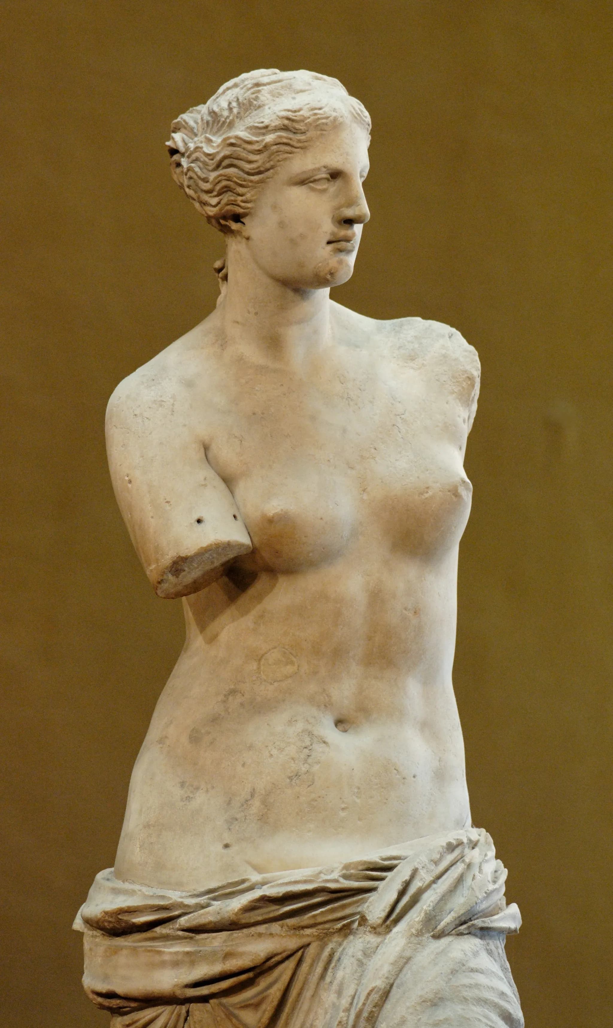 The Venus de Milo in white marble, Musée du Louvre