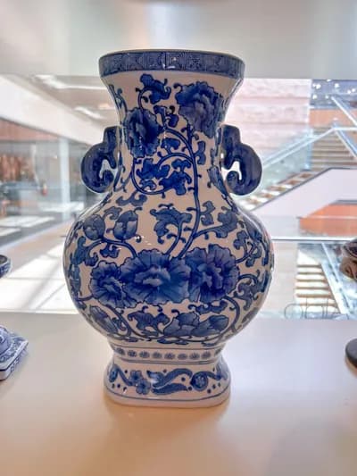Chinese Blue White Vase