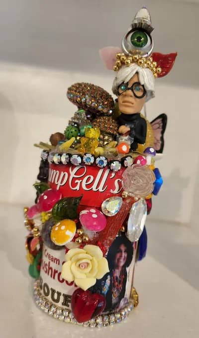 Wendy Gell, Warhol Soup Can, bracelet, mixed media, 4 x 4 x 3.5 in