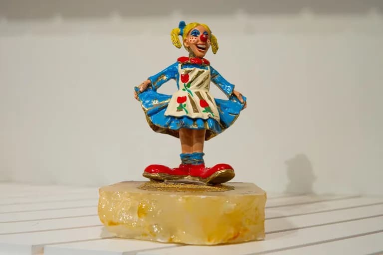 Signed Ron Lee, Female Clown, 7H x 5W In