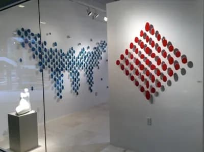 Carolina Sardi, Red Installation, painted steel