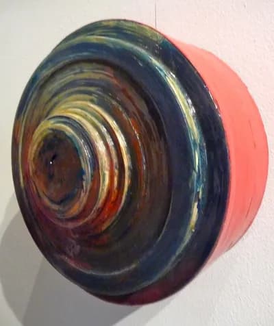 Daniel Fiorda, Wall Circles, the green and blue concentric disc seen from the side