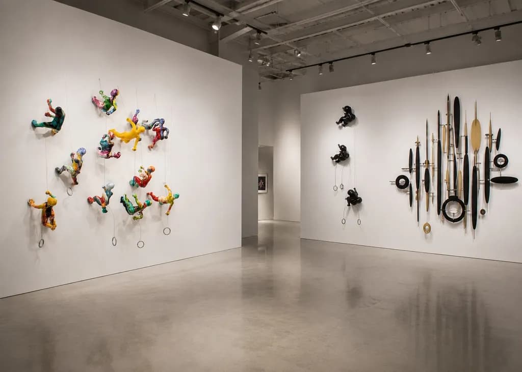 Sculptures & Installations