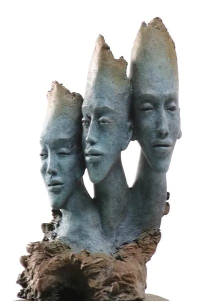 Rosa Segura, Trio, bronze on an iron base, three heads