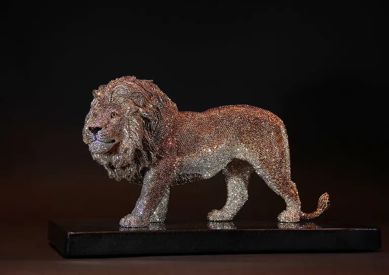 Clarita Brinkerhoff, Lion, 32,042 Preciosa crystals