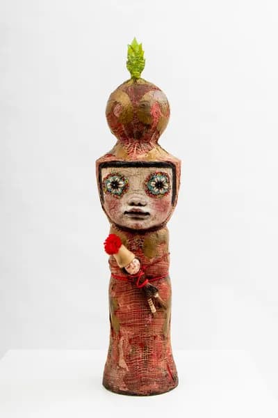 Mariana Monteagudo, Stupa, Punk and Samurais, 2017, ceramic, concrete and paper