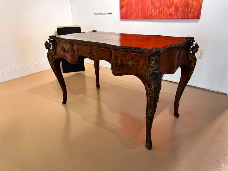 Charles Cressent, French Regency style, Large Writing Table, Circa 1730 , 1735, Paris