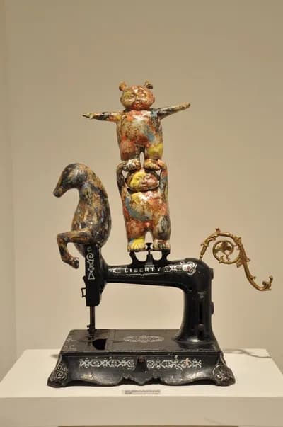 Rodo Padilla, In the Circus of Life, 2011, Antique Sewing Machine, Ceramic and Stoneware, 16 x 21 1⁄2 8 3⁄4 in.