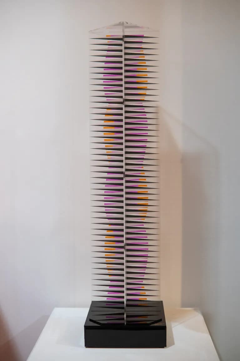 Hugo Diaz Orange Violet Spin