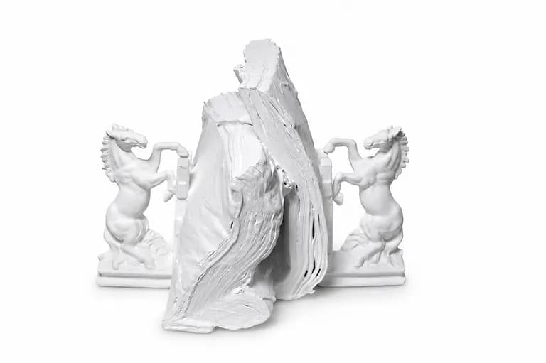 Aldo Castillo is recognized as a leading authority of Modern & Contemporary Art.